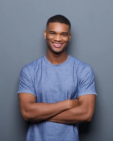 depositphotos_54357273-stock-photo-smiling-black-man-posing-with.jpg.08297f33e3a50118bc341dd5db0ebb91.jpg